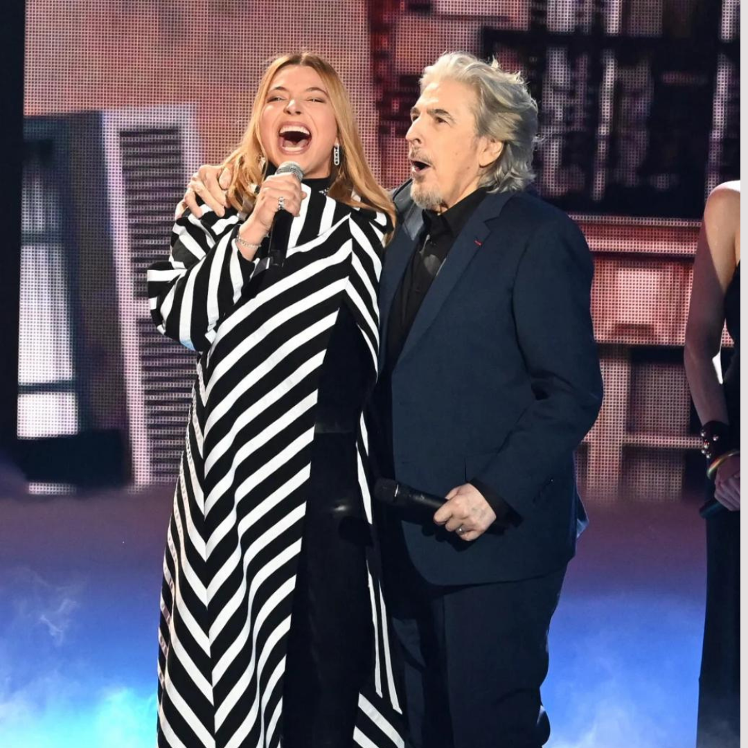 Santa | Sa tenue portée lors des Victoires de la Musique 2023 + 2 places de concert